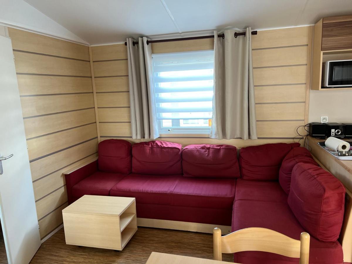 Mobilhome 4 Ca61 Vias Exterior photo